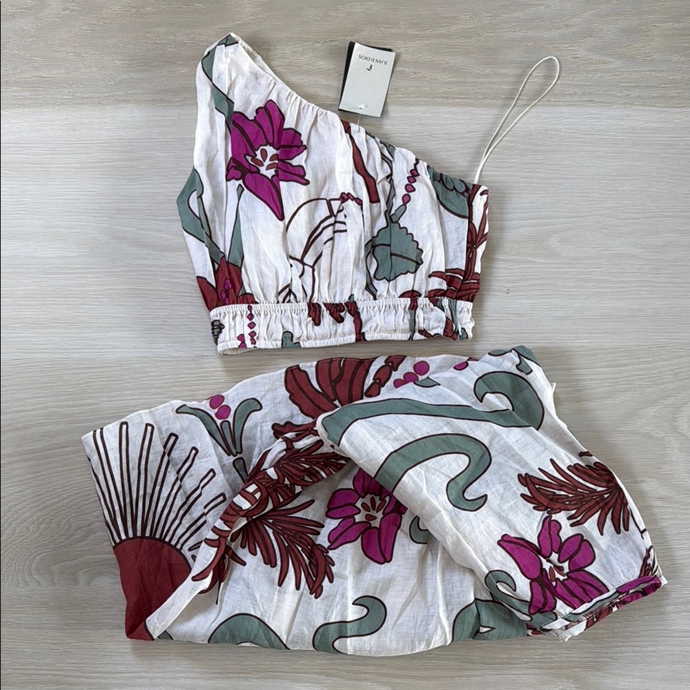 Floral One-Shoulder Top